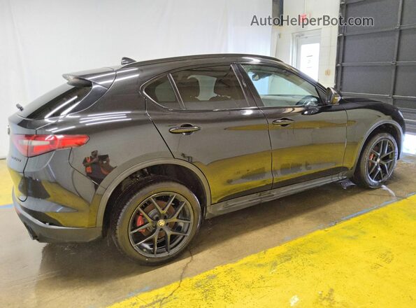 ZASPAJAN4L7C95070 2020 ALFA ROMEO STELVIO Black უკანა მარჯვენა