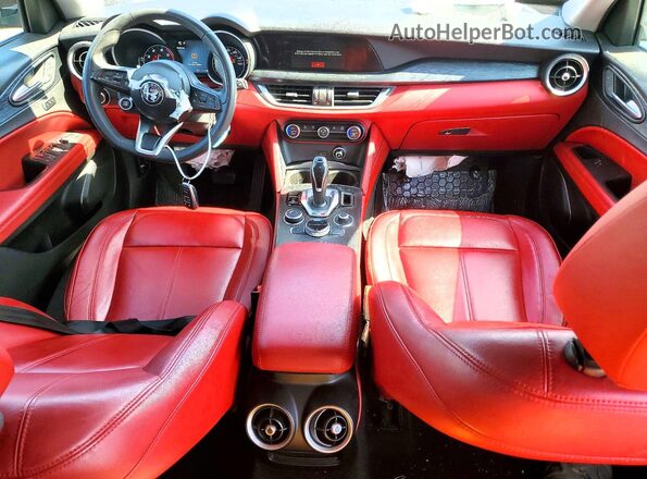 ZASPAJAN6L7C88508 2020 ALFA ROMEO STELVIO Black Vista del salpicadero
