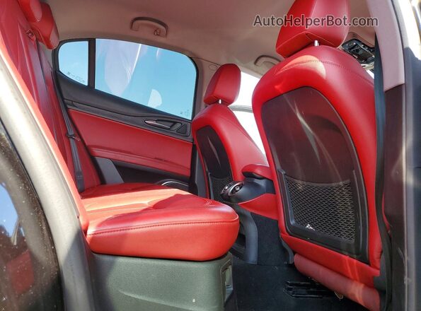 ZASPAJAN6L7C88508 2020 ALFA ROMEO STELVIO Black Vista interior trasera