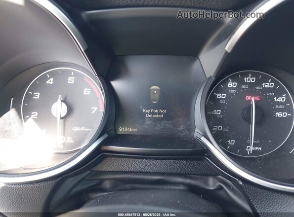 ZASPAJANXK7C49385 2019 ALFA ROMEO STELVIO White Հետևի նստատեղերի տեսք