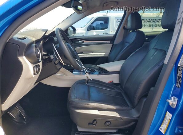 ZASPAKAN8K7C49052 2019 ALFA ROMEO STELVIO Blue Вид салону спереду