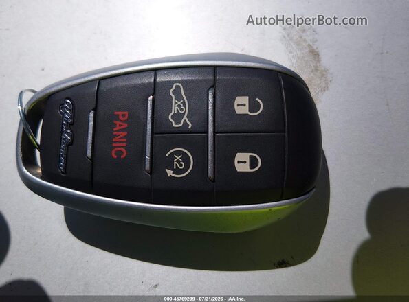 ZASPAKBN0K7C42692 2019 ALFA ROMEO STELVIO White Dashboard view