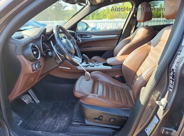 ZASPAKBN0M7D16762 2021 ALFA ROMEO STELVIO Серый Вид салона спереди