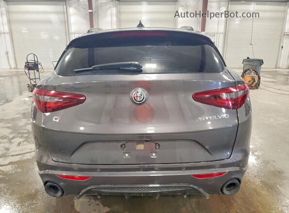 ZASPAKBN1N7D29635 2022 ALFA ROMEO STELVIO Gray Rear view