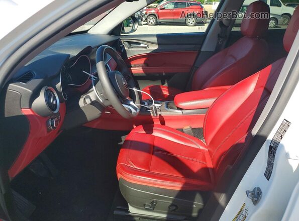 ZASPAKBN3L7C88079 2020 ALFA ROMEO STELVIO White Front interior view