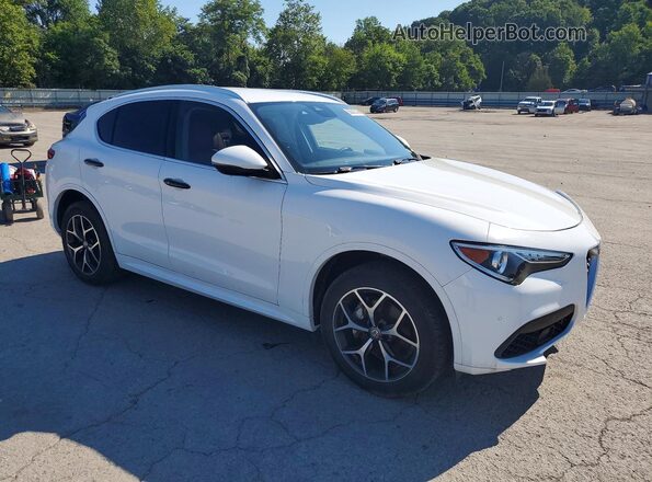 ZASPAKBN3L7C88079 2020 ALFA ROMEO STELVIO White Front right