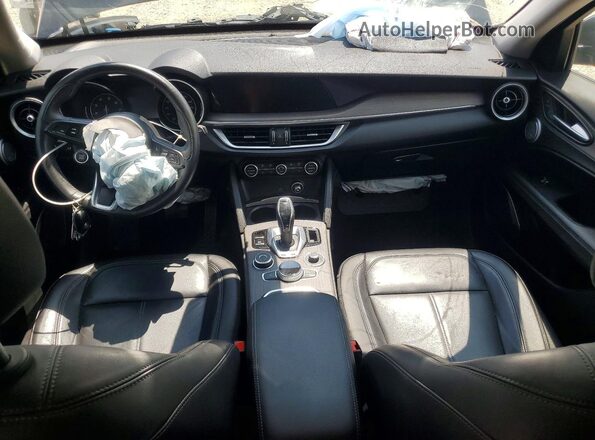 ZASPAKBN3L7C94142 2020 ALFA ROMEO STELVIO Black წინა პანელის ხედი