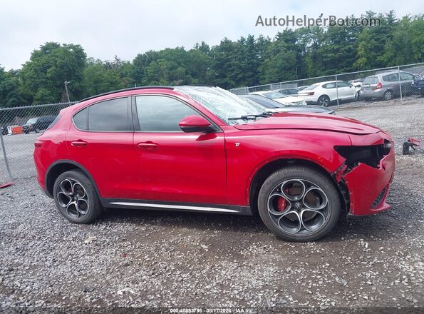 ZASPAKBN6N7D26603 2022 ALFA ROMEO STELVIO Red Вид задньої частини салону