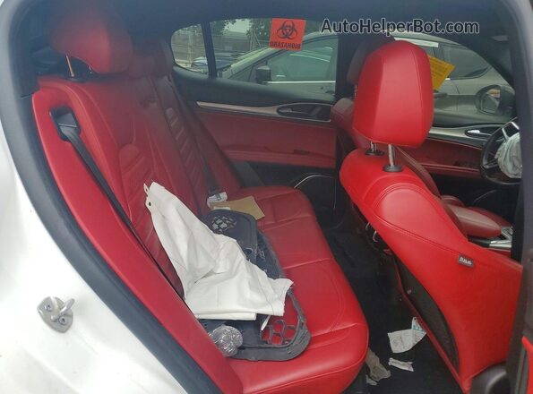 ZASPAKBN8M7D15083 2021 ALFA ROMEO STELVIO White Rear interior view