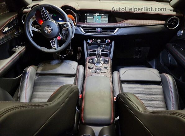 ZASPAKEV0R7D92064 2024 ALFA ROMEO STELVIO Black 