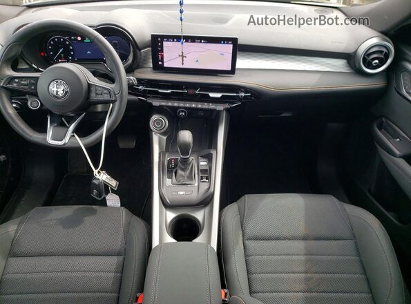 ZASPATCW7R3054246 2024 ALFA ROMEO OTHER Black Dashboard view