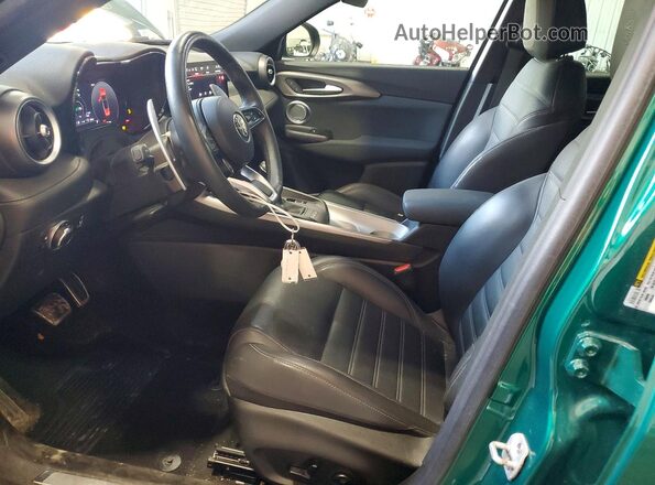 ZASPATDW8R3059759 2024 ALFA ROMEO OTHER Green Widok wnętrza z przodu