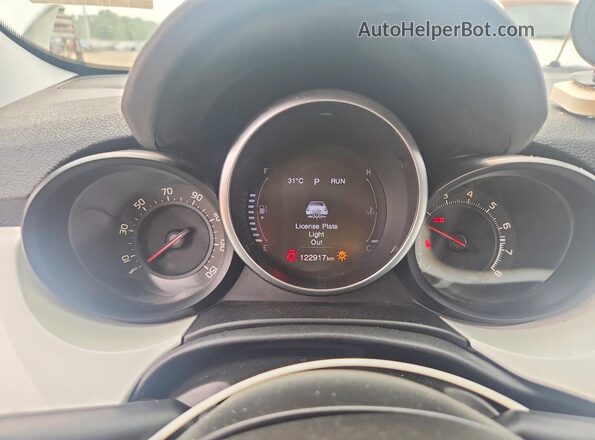 ZFBCFXAB3JP721543 2018 FIAT 500X White Սարքավորումների վահանակի տեսք