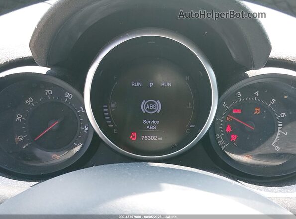 ZFBCFXABXJP686371 2018 FIAT 500X White Vista de los asientos traseros
