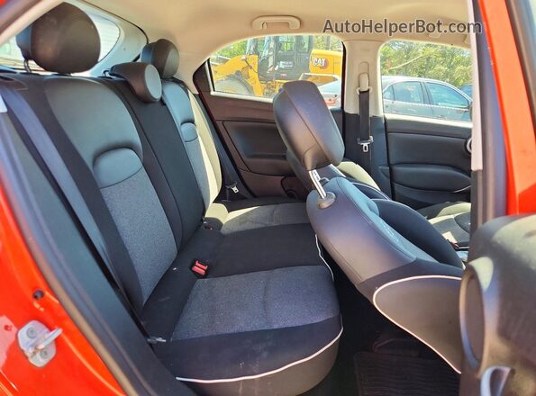 ZFBCFXAH2HP623778 2017 FIAT 500X Orange Հետևի նստատեղերի տեսք