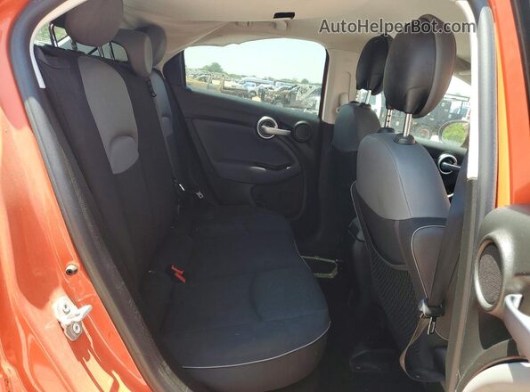 ZFBCFXBT4GP366351 2016 FIAT 500X Orange Հետևի նստատեղերի տեսք