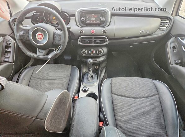 ZFBCFYCT0GP350913 2016 FIAT 500X Tan Widok deski rozdzielczej
