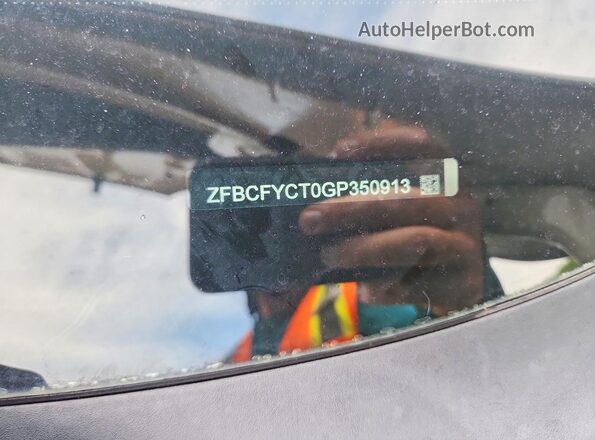 ZFBCFYCT0GP350913 2016 FIAT 500X Tan Widok komory silnika