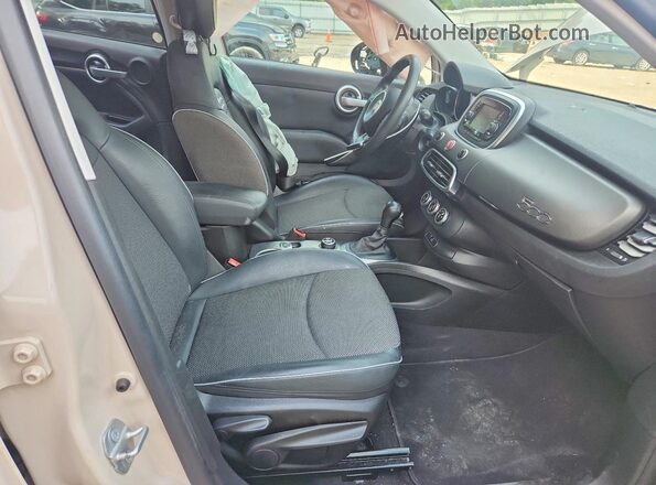 ZFBCFYCT0GP350913 2016 FIAT 500X Tan Widok wnętrza z przodu