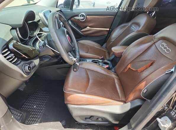 ZFBCFYDT2GP403786 2016 FIAT 500X Black Front interior view