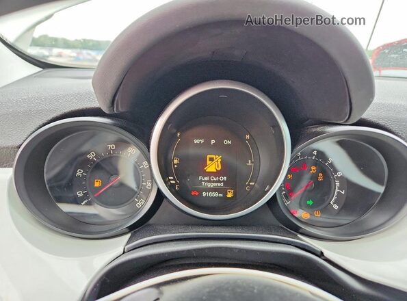 ZFBCFYDT8GP365853 2016 FIAT 500X White 