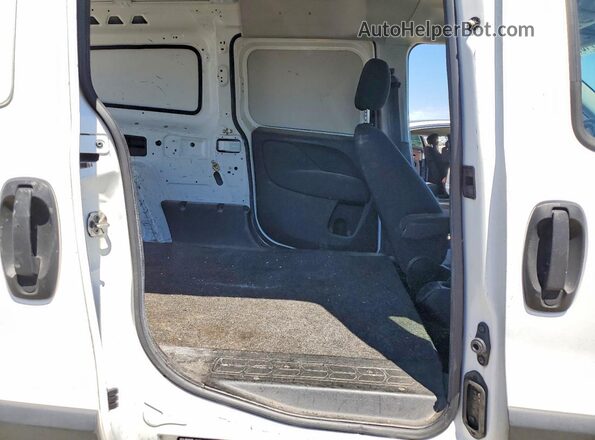 ZFBERFAB0J6K01445 2018 RAM PROMASTER White Widok wnętrza z tyłu