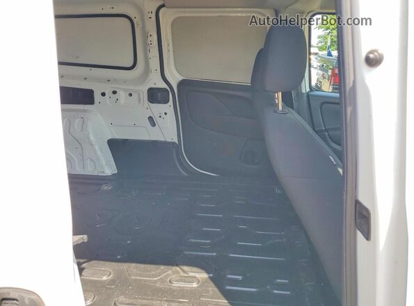 ZFBERFAB2J6H97628 2018 RAM PROMASTER White Вид задньої частини салону