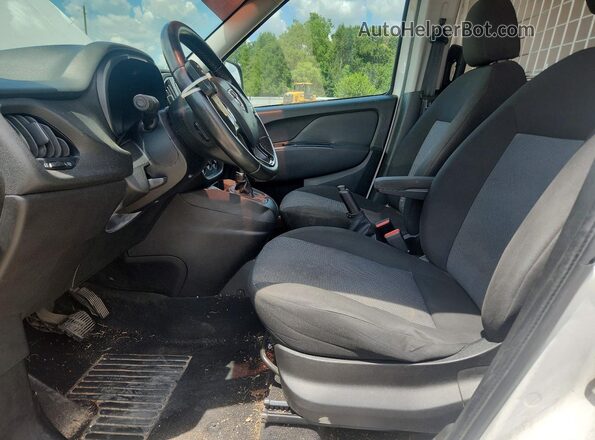 ZFBERFABXH6D60793 2017 RAM PROMASTER White Widok wnętrza z przodu