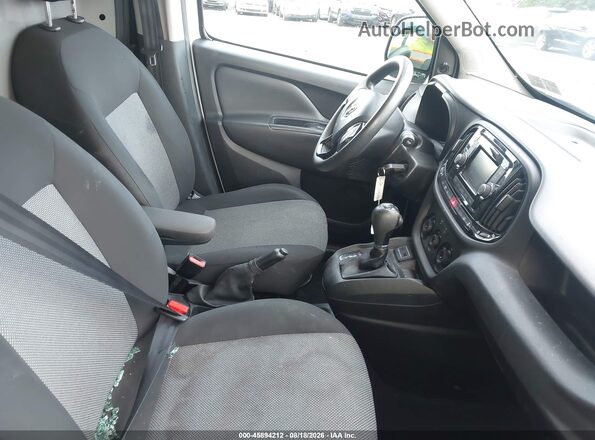 ZFBHRFAB5K6N50907 2019 RAM PROMASTER CITY Белый Вид салона спереди