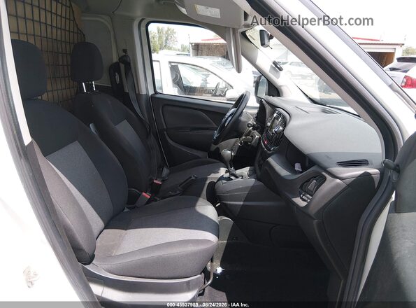 ZFBHRFAB7N6X68853 2022 RAM PROMASTER CITY Белый Вид салона спереди