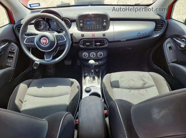 ZFBNF3A18MP913764 2021 FIAT 500X Red Vista del salpicadero