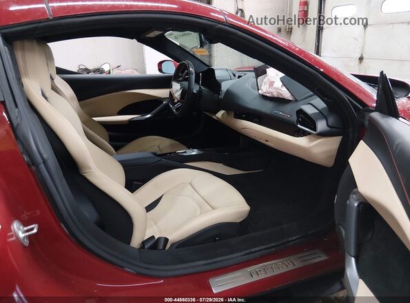 ZFF01SMA3S0324494 2025 FERRARI 296 Красный Вид салона спереди