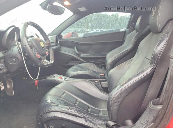 ZFF67NFAXC0184744 2012 FERRARI 458 Red Rear seats view