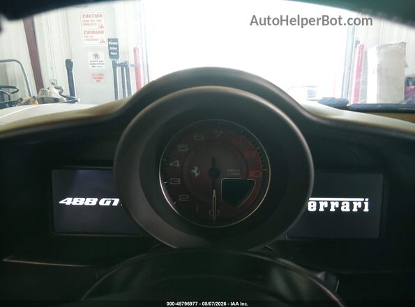ZFF79ALA7J0230832 2018 FERRARI 488 Белый Панорамный вид салона 360°