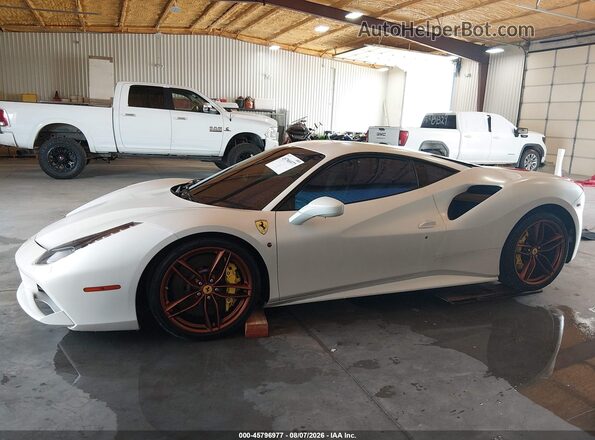 ZFF79ALA7J0230832 2018 FERRARI 488 Белый Вид задней части салона