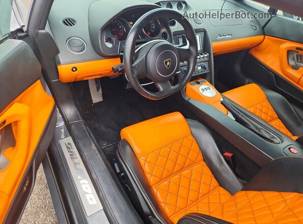 ZHWGU5BZ5CLA11472 2012 LAMBORGHINI GALLARDO Серый Вид панели приборов