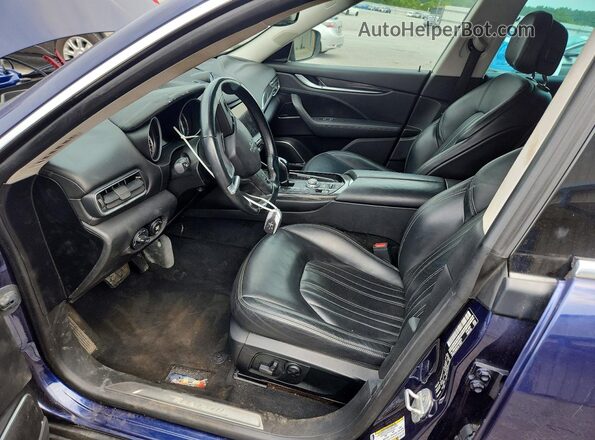 ZN661XUL2HX263371 2017 MASERATI LEVANTE Blue Front interior view