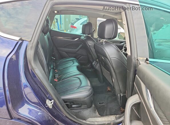ZN661XUL2HX263371 2017 MASERATI LEVANTE Blue Rear interior view