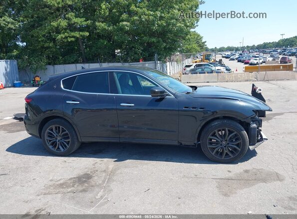 ZN661XUMXRX449802 2024 MASERATI LEVANTE Black უკანა სალონის ხედი