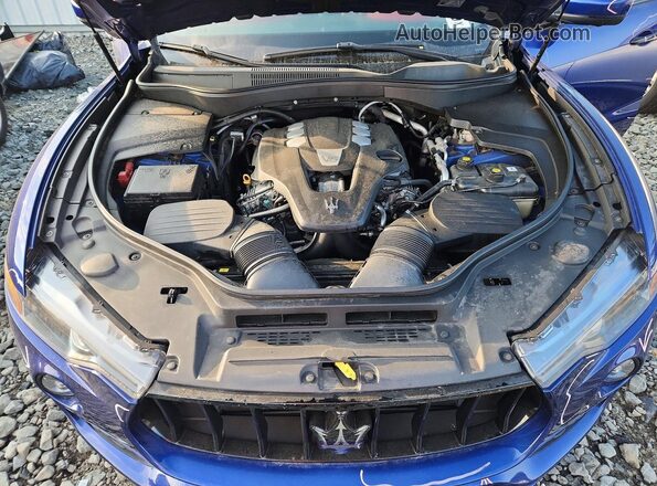 ZN661XUS0JX302133 2018 MASERATI LEVANTE Blue Vista del compartimento del motor