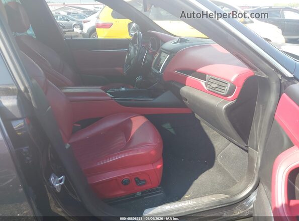 ZN661XUS6HX222586 2017 MASERATI LEVANTE Black Front interior view