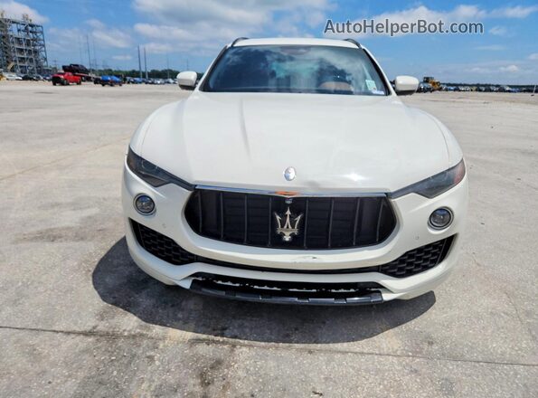 ZN661YUS1HX214045 2017 MASERATI LEVANTE White Вид спереду
