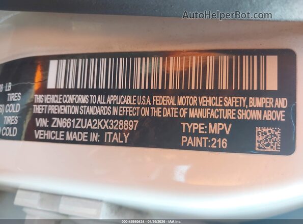 ZN661ZUA2KX328897 2019 MASERATI LEVANTE White Vista del compartimento del motor