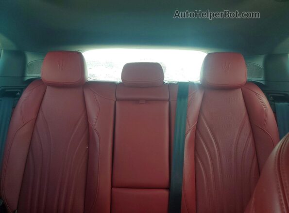 ZN682AVM4P7422495 2023 MASERATI GRECALE Gray Widok tylnych siedzeń
