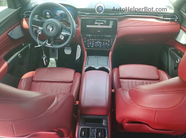 ZN682AVM4P7422495 2023 MASERATI GRECALE Gray Widok deski rozdzielczej