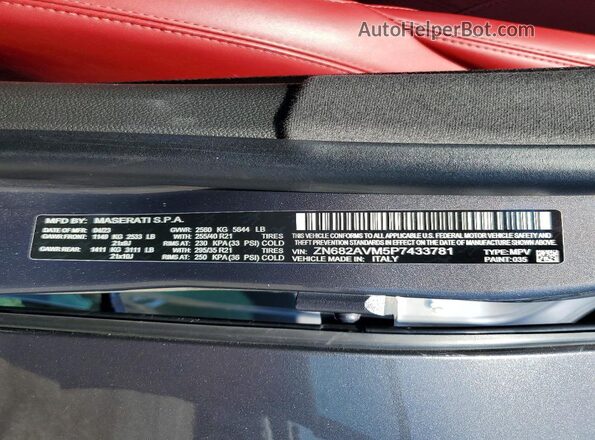 ZN682AVM5P7433781 2023 MASERATI GRECALE Charcoal Widok wnętrza 360 stopni