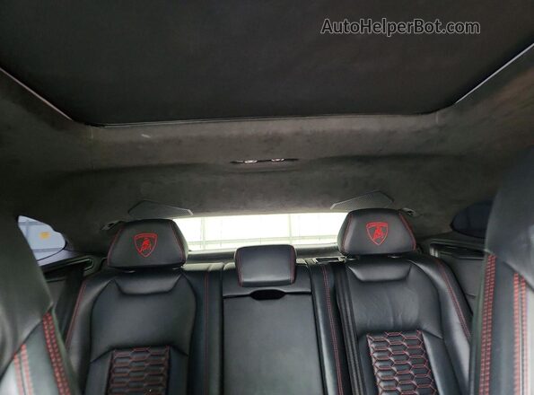 ZPBUA1ZL9MLA12176 2021 LAMBORGHINI URUS White Vista de los asientos traseros