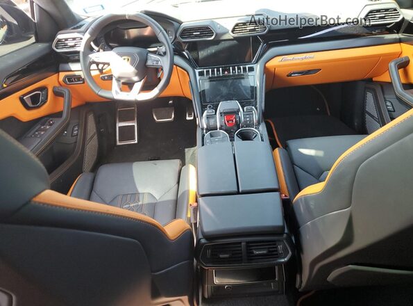 ZPBUB3ZL2RLA27960 2024 LAMBORGHINI URUS Черный Вид панели приборов