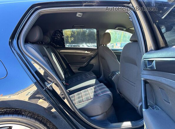 3VW5T7AU7MM000861 2021 VOLKSWAGEN GTI Black Вид задніх сидінь