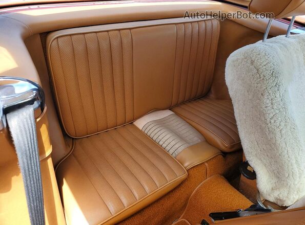 10704412039775 1977 MERCEDES-BENZ 450SL Бордовый Вид задних сидений